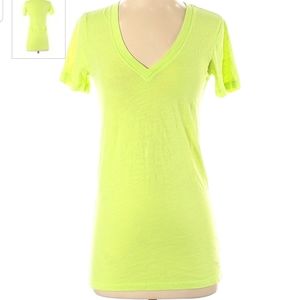 VS Pink V-Neck Tee SML